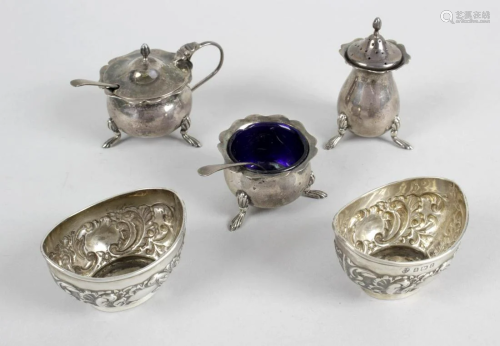 A pair of Edwardian silver open salts, each of oval