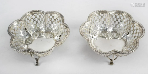 A pair of George V silver bonbon dishes, each of…
