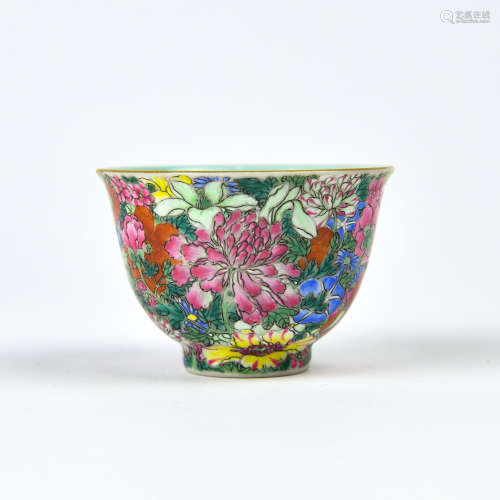 A Chinese  Porcelain  Flowers Cup