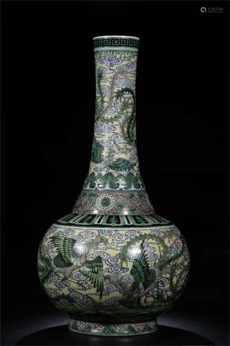 A Chinese San-Cai Glazedd Porcelain Vase