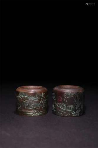 A Pair Of Chinese Aloewood Carved Figures Story Thumb Ring