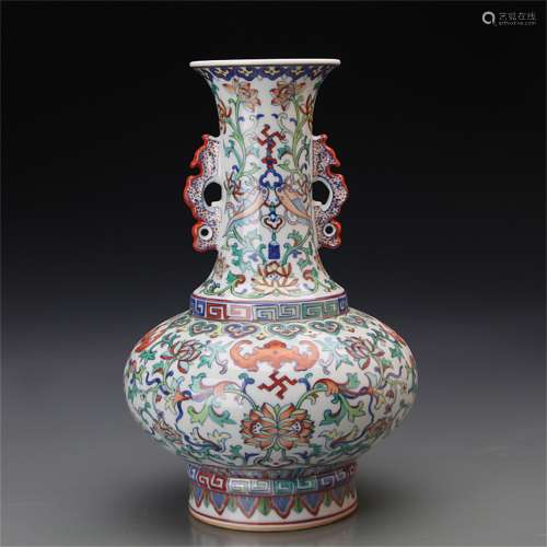 A Fine Chinese Enamel Dou-Cai Porcelain Flower Double Handle Vase