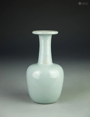 Chinese Ru Yao Vase