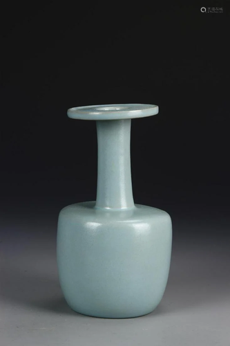 Chinese Blue Glazed Vase