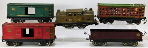 5 Antique Lionel Train Car Group 318E Motor
