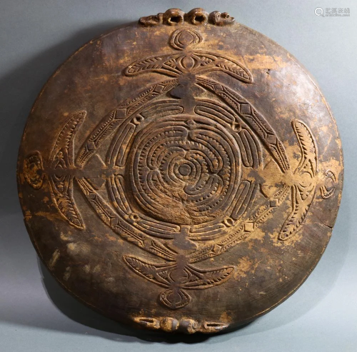Papua New Guinea carved bowl or platter