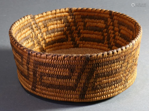 Southwest American Indian Pima coiled basket