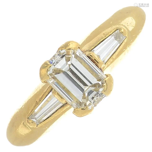 An 18ct gold vari-cut diamond three-stone