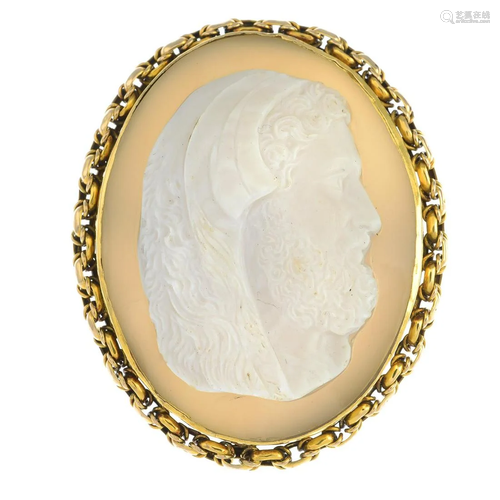 A 19th century 18ct gold hardstone cameo brooch,