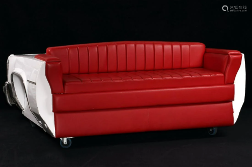 Cadillac-Sofa