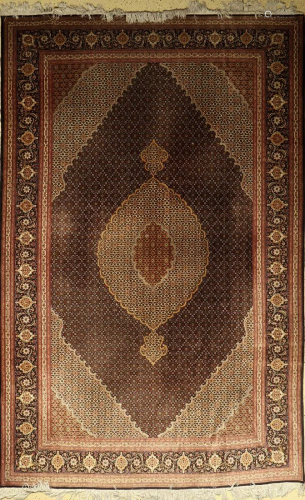 Tabriz fine Carpet, Persia, approx. 40 years, wo…