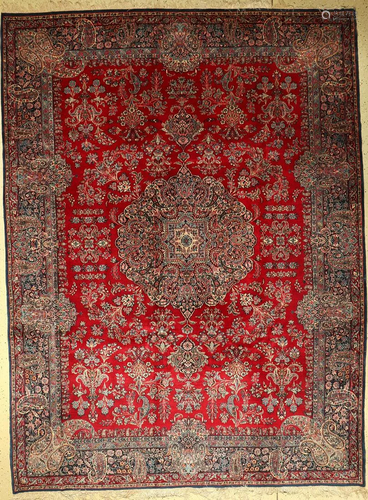 Fine Kirman Carpet,