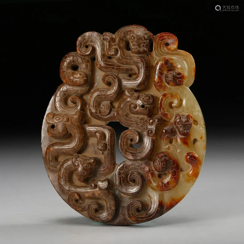 CHINESE ARCHAISTIC JADE CHILONG PENDANT