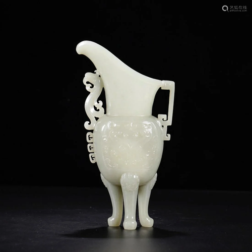 CHINESE WHITE JADE ARCHAIC STYLE JUE CUP