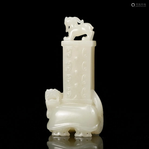 CHINESE WHITE JADE DRAGON ORNAMENT