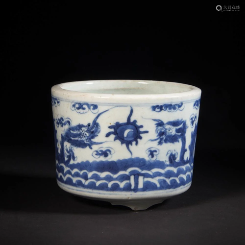 CHINESE BLUE WHITE DRAGON PORCELAIN CENSER