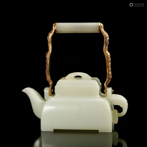 CHINESE WHITE JADE TEA POT WITH HANDLE, QIN…