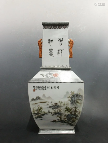 CHINESE FAMILLE ROSE PORCELAIN VASE WITH MARK