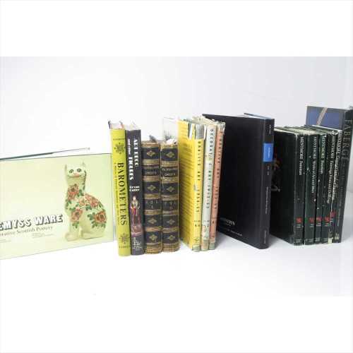 Art & Antiques Reference A quantity of books and catalogues, including