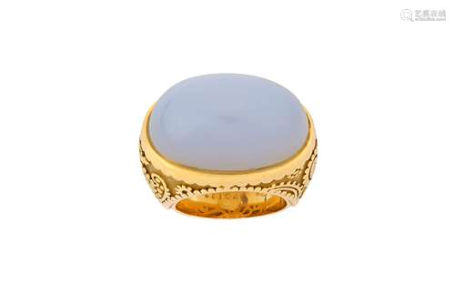 A blue chalcedony dress ring, by Carrera y Carrera