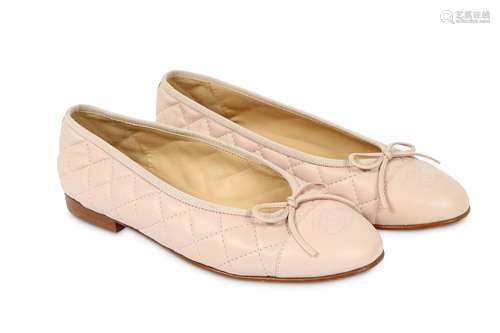 Chanel Light Pink Quilted Ballet Pumps - size 37.5