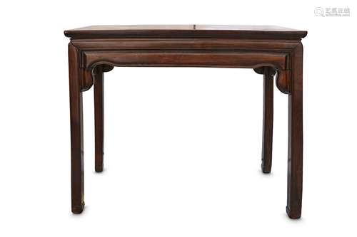 A CHINESE WOOD TABLE.