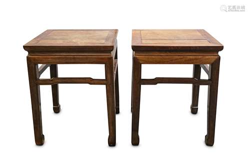 A PAIR OF CHINESE WOOD STANDS.