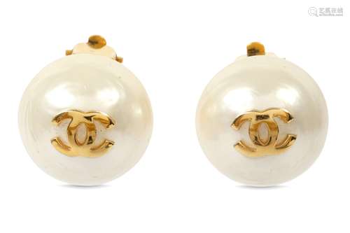 Chanel CC 'Pearl' Clip On Earrings