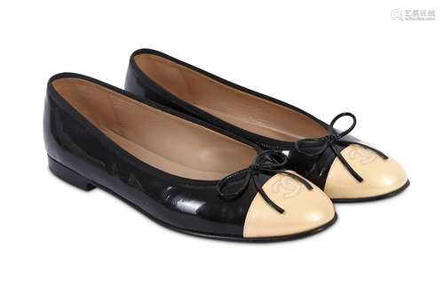 Chanel Two-Tone Patent Ballerina Flats - size 41