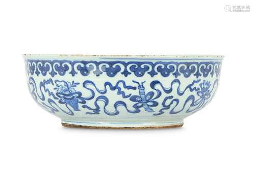 A CHINESE BLUE AND WHITE 'BAJIXIANG' BOWL.