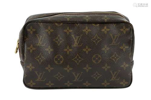 Louis Vuitton Monogram Toiletry Pouch 23