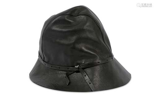 Gucci Black Leather Bucket Hat - size M