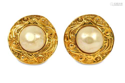 Chanel 'Pearl' Clip On Earrings