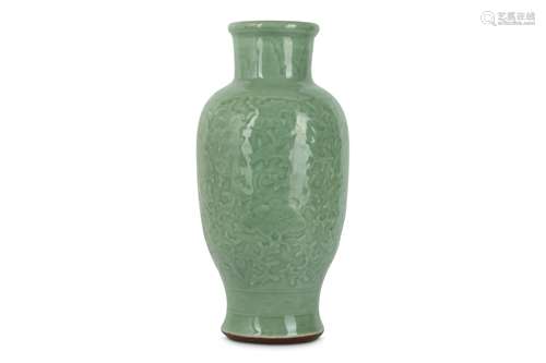 A CHINESE LONGQUAN CELADON ‘BLOSSOMS’ VASE.