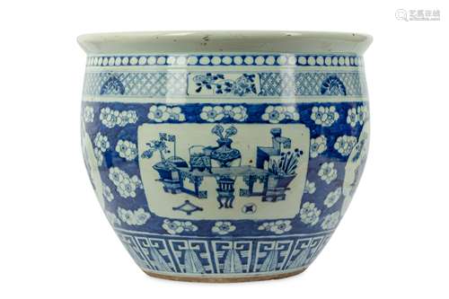 A CHINESE BLUE AND WHITE ‘PRECIOUS OBJECTS’ FISH BOWL.