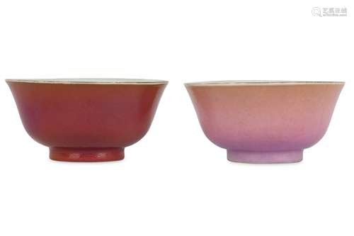 TWO CHINESE FAMILLE ROSE MONOCHROME BOWLS.