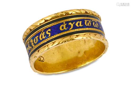 A COMMEMORATIVE ENAMEL AND GOLD LOVE TOKEN RING