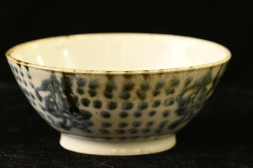 A Ming Blue& white porcelain bowl