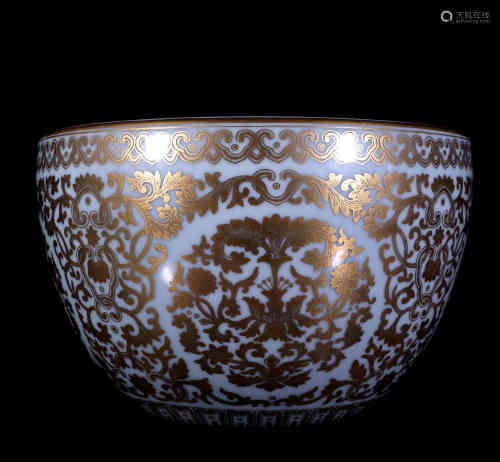 A Chinese Gilt Porcelain Bowl