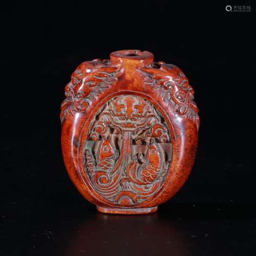 A Chinese Horn Carved Snuff Bottle