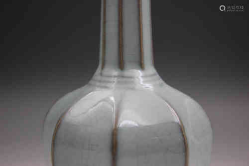 A Chinese Porcelain Octagonal Vase