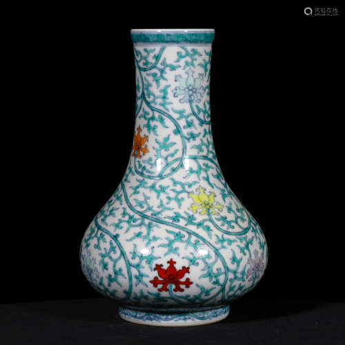 A Chinese Porcelain Vase with Interlocking Lotus