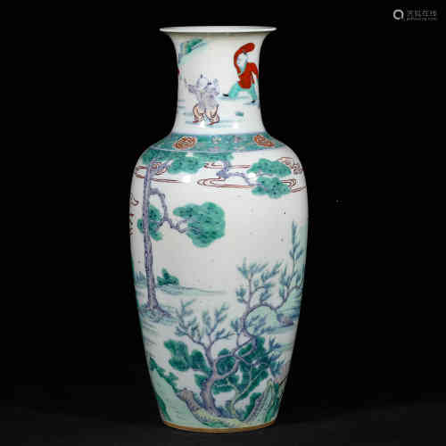 A Chinese Multicolored Blue and White Porcelain Vase 