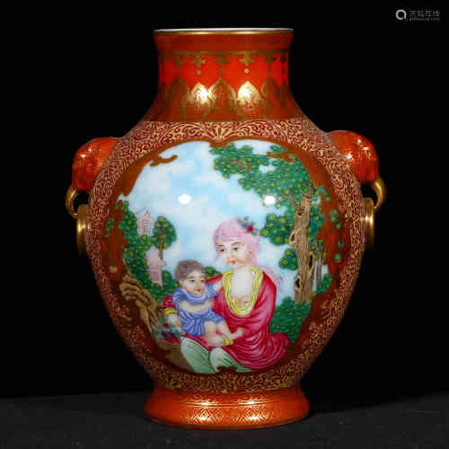A Chinese Red Ground Gilt Porcelain Zun with Double Ears 