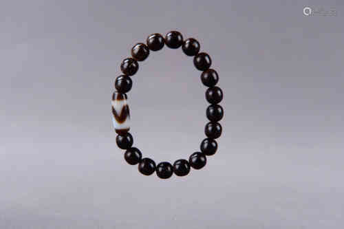 The Chinese Coconut Pedicle Hand String Beads