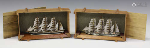 A Schiffsmodell 1:400 scale model of the sailing ship 'Padua' and another of a four-masted sailing