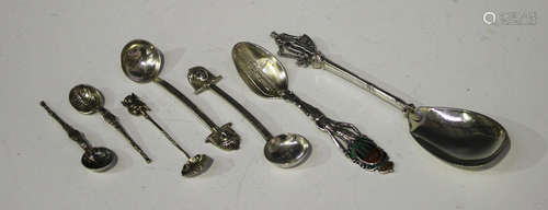 A pair of Victorian silver salt spoons with Egyptian mask terminals, Birmingham 1877 by Hilliard &