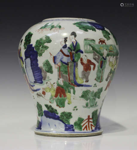 A Chinese wucai porcelain jar, Transitional period, mid-17th century, the high-shouldered body