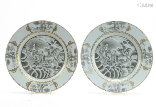 A Pair of Chinese Export Porcelain Plates