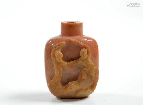 Fine Chinese Carved Soapstone Snuff Bottle